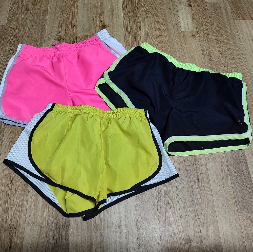 Women's size small active wear shorts